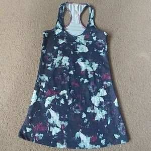 Lululemon womens size 4 razerback tank top